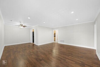 7324 Heritage Ct, Unit 2H in Frankfort, IL - Foto de edificio - Building Photo