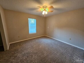 6828 Hunt St in Milton, FL - Building Photo - Building Photo
