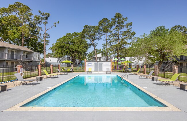 Chestnut Ridge Apartments in Baton Rouge, LA - Building Photo - Building Photo