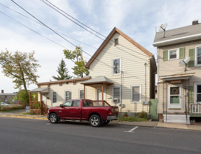 426 Carroll St in Hudson, NY - Foto de edificio - Building Photo