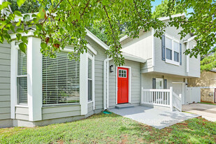 2345 Deep Shoals Cir in Decatur, GA - Building Photo - Building Photo