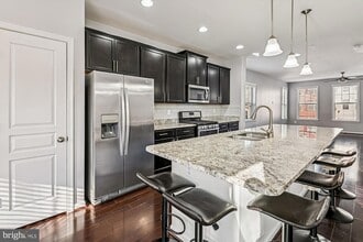 7523 Holly Ridge Dr in Glen Burnie, MD - Building Photo - Building Photo