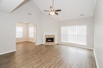 4580 Covington Pike in Memphis, TN - Building Photo - Building Photo