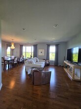 1739 Tudor Ln in Northbrook, IL - Building Photo - Building Photo
