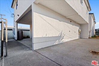 707 W 80th St in Los Angeles, CA - Building Photo - Building Photo