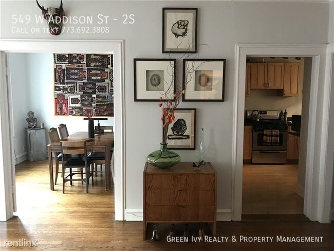 549 W Addison St in Chicago, IL - Building Photo - Building Photo