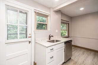 19 Manor Ln, Unit 3 in Fort Thomas, KY - Building Photo - Building Photo