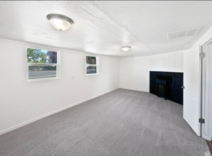 2959 W 1300 N in Clinton, UT - Foto de edificio - Building Photo