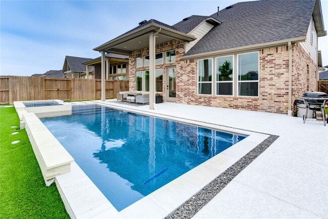 property at 9446 Pilares Rdg Dr