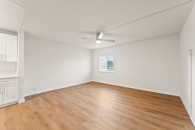 6316 S Vermont Ave in Los Angeles, CA - Building Photo - Building Photo