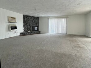 10430 Michael Todd Terrace in Glenview, IL - Building Photo - Building Photo