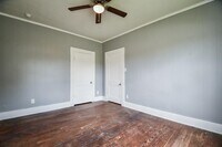 3319 Holman St photo'