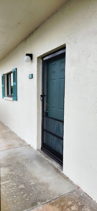 420 Breakwater Dr-Unit -19 in Merritt Island, FL - Building Photo