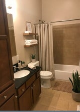 469 Tacoma Ave in Buffalo, NY - Building Photo - Building Photo