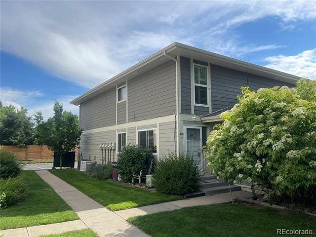 property at 1225 S Oneida St