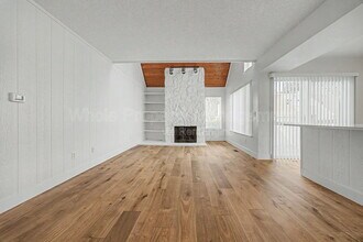 2439 S Xanadu Way in Aurora, CO - Building Photo - Building Photo