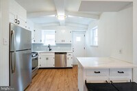 2547 Ann St photo'