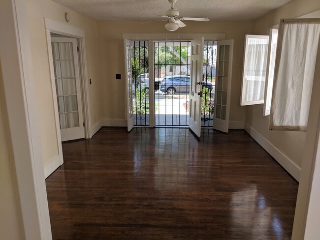 1910 Vassar St, Unit Front House in Glendale, CA - Building Photo - Building Photo
