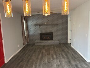 1420 E North St in Springfield, MO - Building Photo - Building Photo