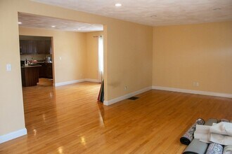 4 Humphrey St in Wakefield, MA - Building Photo - Building Photo