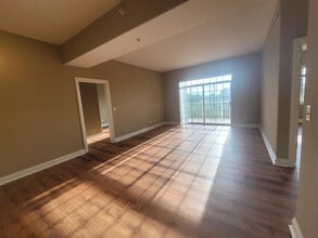 1 Itasca Pl, Unit TWO BEDS in Itasca, IL - Building Photo - Building Photo