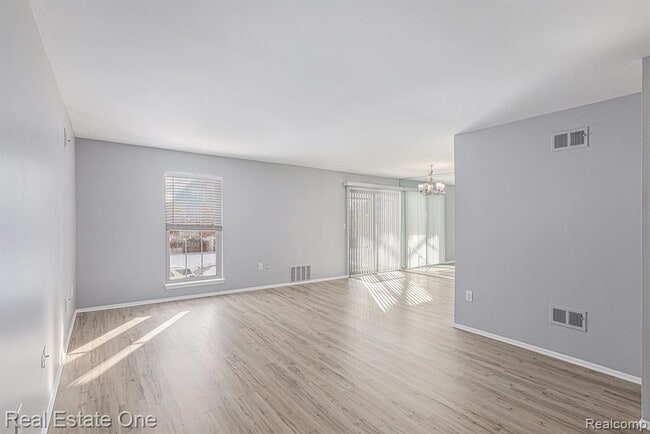 31085 Pheasant Run St in Farmington Hills, MI - Building Photo - Building Photo