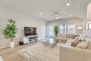 7619 Ramsgate Cliff Ln, Unit SI FL1-ID1600632P in Richmond, TX - Building Photo
