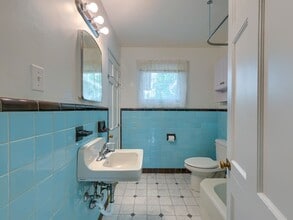 1396 Lowther Rd in Camp Hill, PA - Building Photo - Building Photo