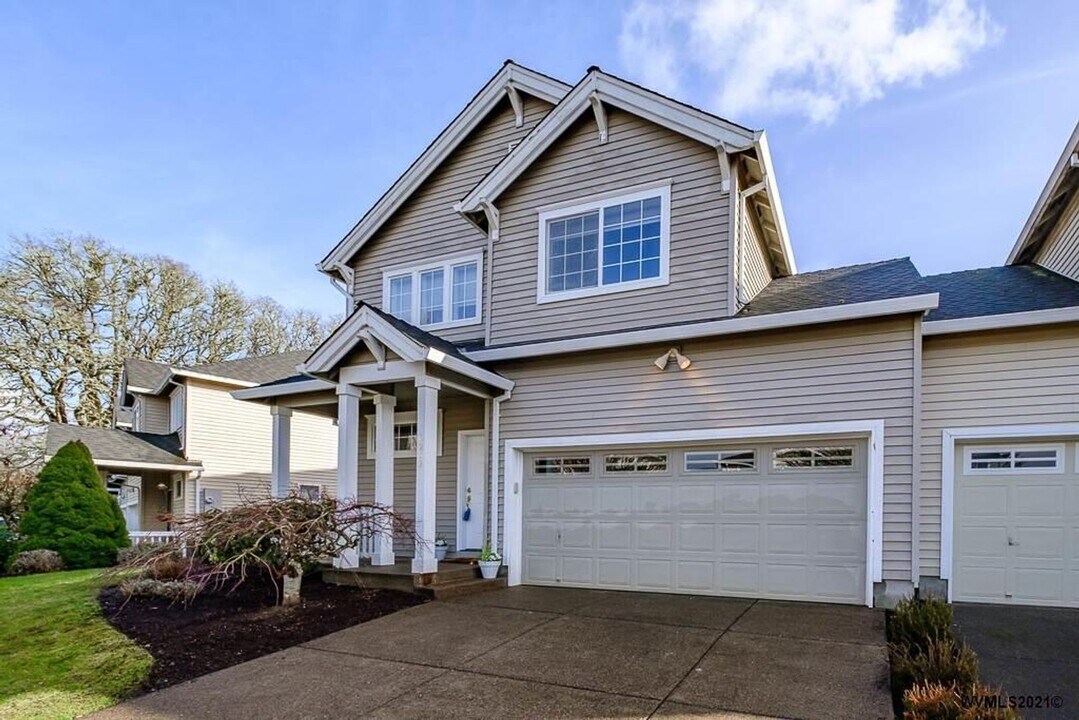 6212 SW Arbor Grove Dr in Corvallis, OR - Building Photo