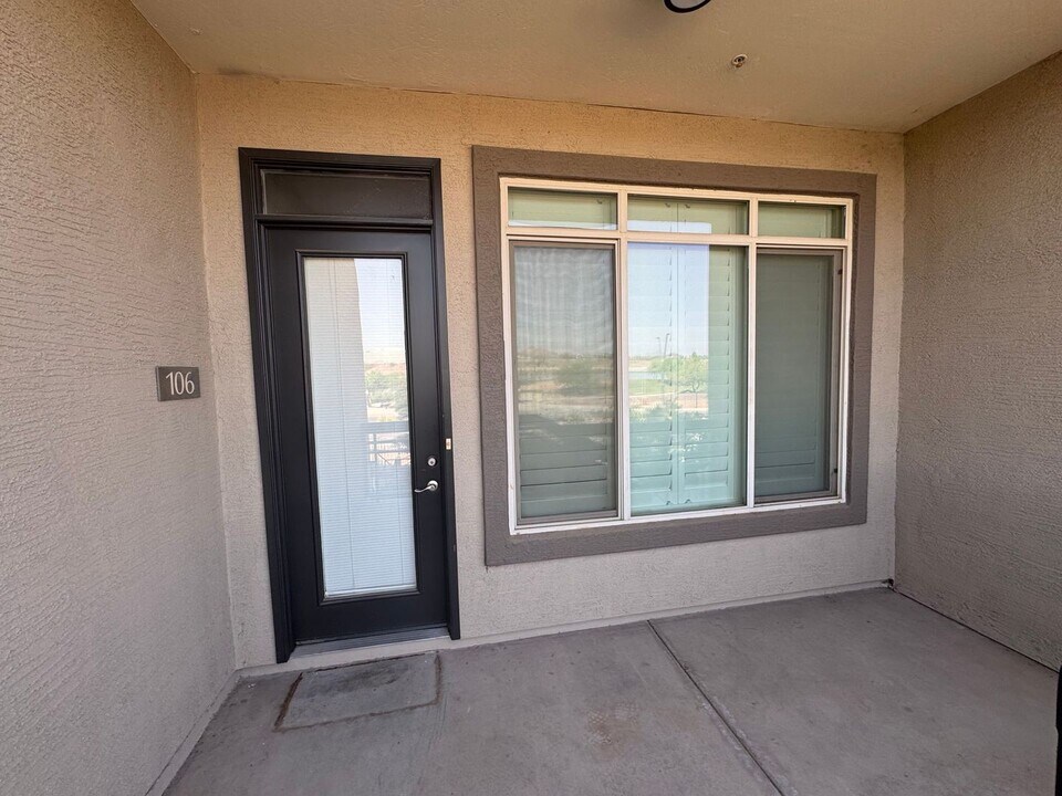425 W Rio Salado Pkwy in Tempe, AZ - Building Photo