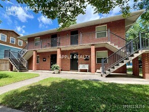 1406 W Markham Ave in Durham, NC - Building Photo - Building Photo