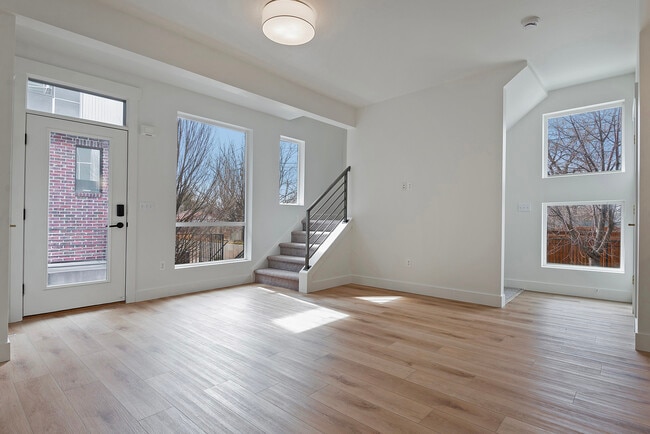 1716 S 900 E in Salt Lake City, UT - Foto de edificio - Building Photo