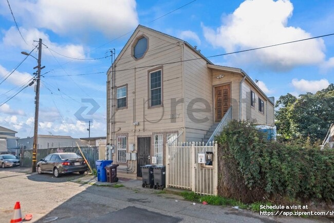 1820 International Blvd in Oakland, CA - Building Photo - Building Photo