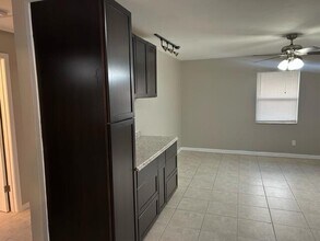 612 4th St-Unit -1 in West Palm Beach, FL - Foto de edificio - Building Photo