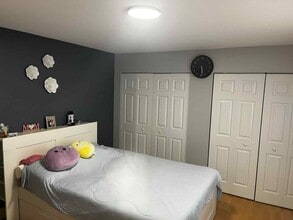 1354 E Washington St in Des Plaines, IL - Building Photo - Building Photo