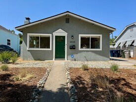 4949 13th Ave in Sacramento, CA - Building Photo
