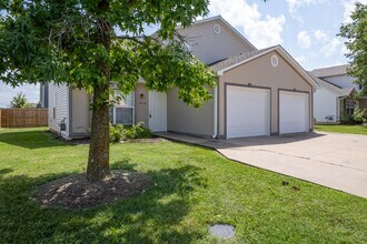 2412-2414-2414 Calder Ct in Columbia, MO - Building Photo - Building Photo