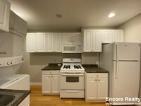 350 Allston St, Unit 3 in Cambridge, MA - Foto de edificio - Building Photo