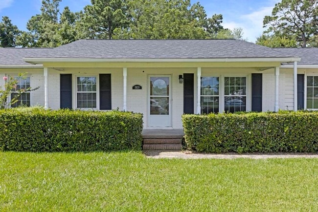 1103 Duchess Ln in Hubert, NC - Building Photo - Building Photo