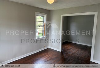 1314 Alamo St in Jackson, MS - Building Photo - Building Photo