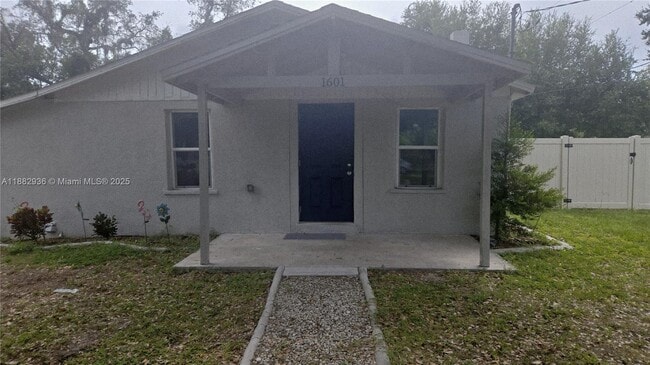 property at 1601 E Annona Ave