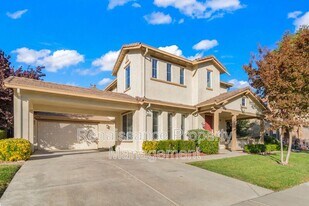 1801 Riverview Ave in Tracy, CA - Building Photo