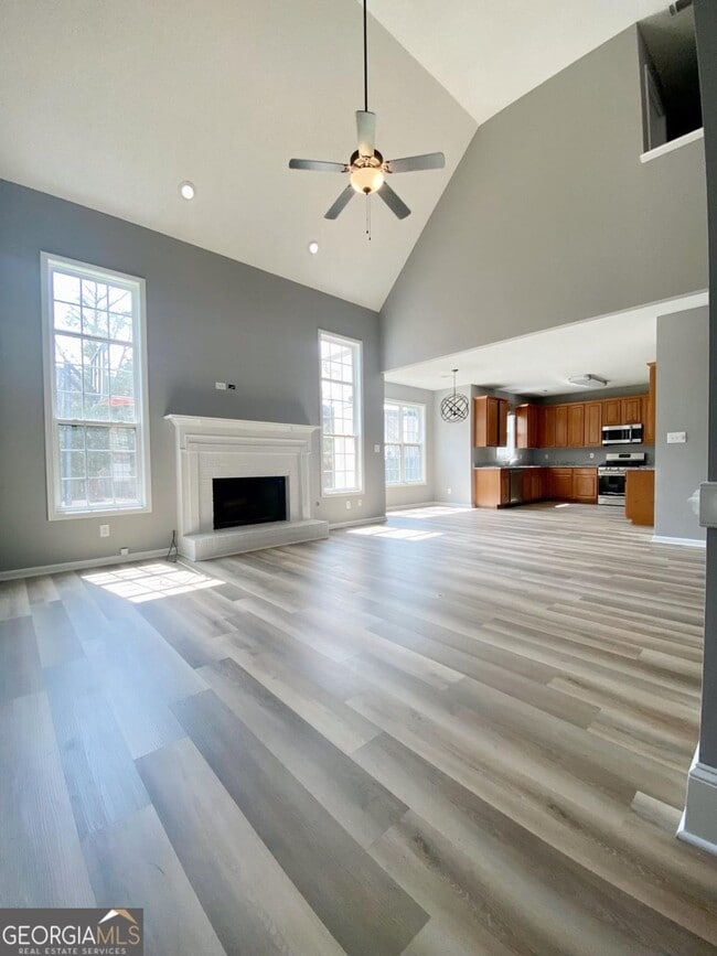 675 Millbrook Villa Dr in Tyrone, GA - Building Photo - Building Photo