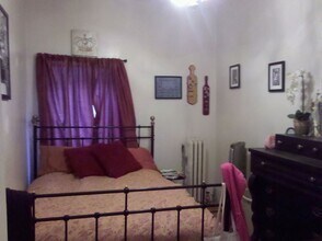 37 Symphony Rd, Unit 4 in Boston, MA - Foto de edificio - Building Photo