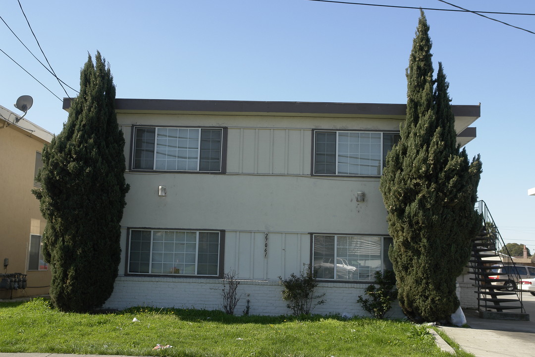 27061 Tyrrell Ave in Hayward, CA - Building Photo