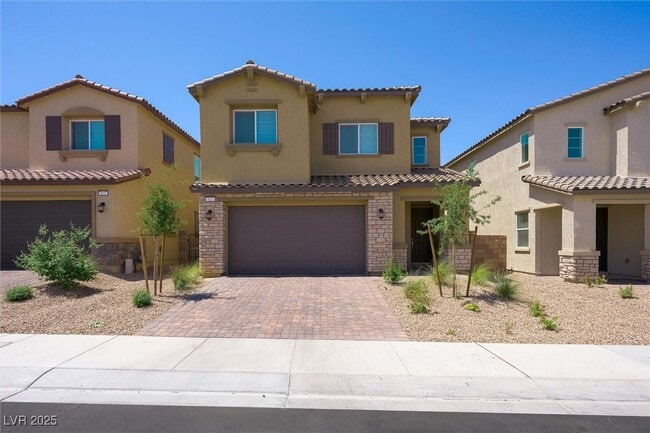 property at 827 Aurelie Ridge St