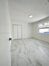 1441 NW 34th St in Miami, FL - Building Photo - Building Photo