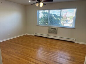 9245 Irving Park Rd in Schiller Park, IL - Building Photo - Building Photo