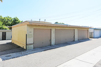 11591-11601 Stuart Dr in Garden Grove, CA - Building Photo - Building Photo