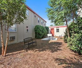 Liberty Park Apartments in New Orleans, LA - Building Photo - Building Photo